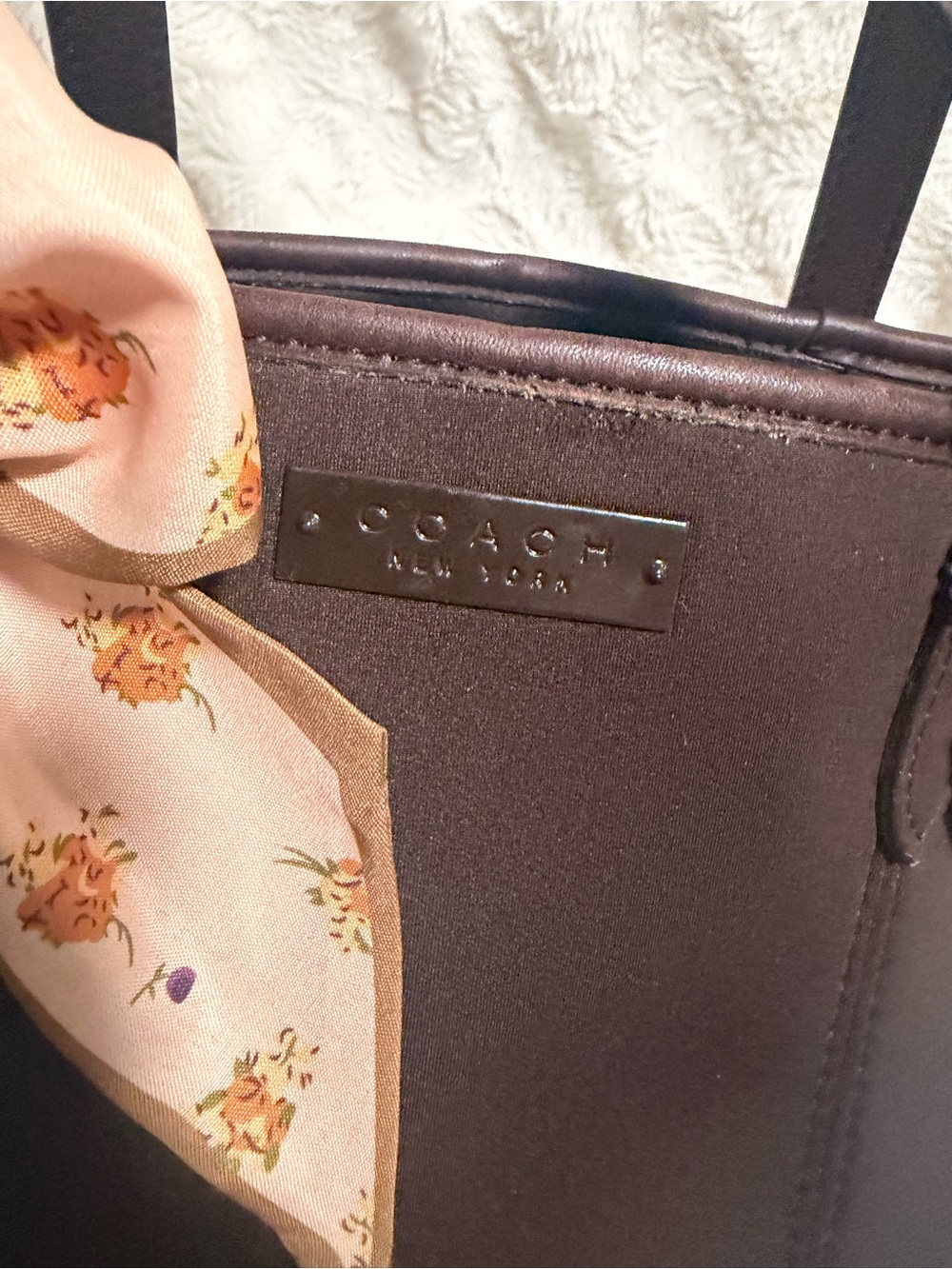 🤎Vintage Y2K Coach chocolate mini tote! - Picture 4 of 13